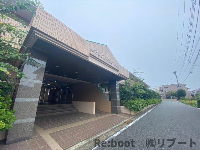 アルブル・オリオン船橋のエントランス