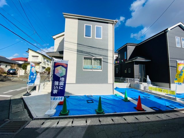 ハートフルタウン／益城町古閑／A号棟の前面道路含む現地写真