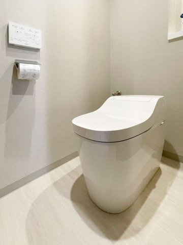 ファミール岡本のトイレ|タンクレストイレ