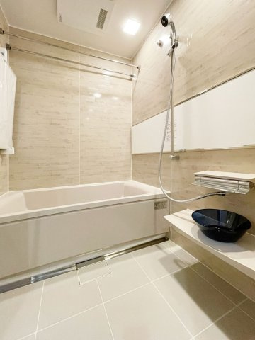 ファミール岡本の浴室|乾燥、換気、暖房、涼風ございます。