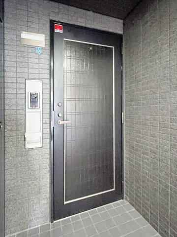 ファミール岡本のその他共用部分|玄関扉