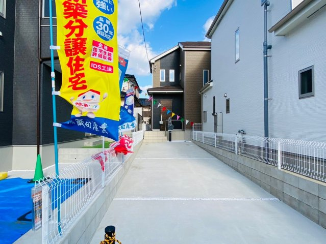 ハートフルタウン／益城町古閑／E号棟の駐車場|縦列で2台駐車可能