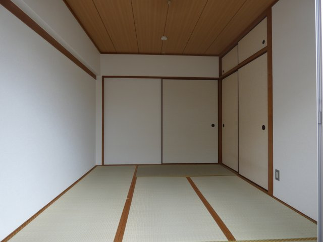 【寝室】 | 恒信ハイツ