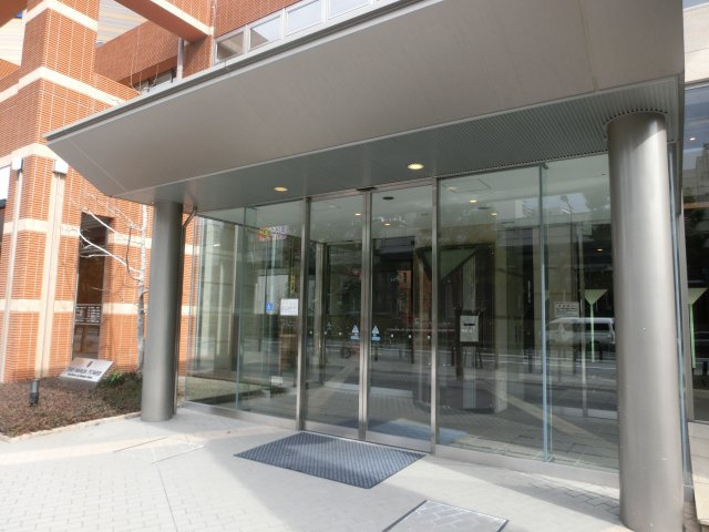 ザ・なんばタワーレジデンスインなんばパークスのエントランス