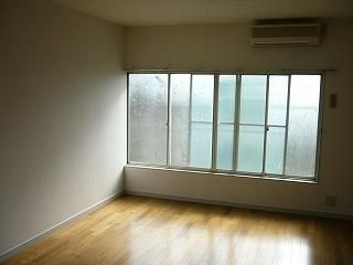 八王子市並木町のアパートの内装