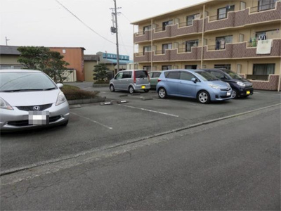 【駐車場】 | メゾンカネブン