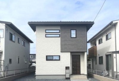 【外観】 | 北区撫川3期②号地 | 落ち着いた外観です。駐車スペースもしっかりあります。