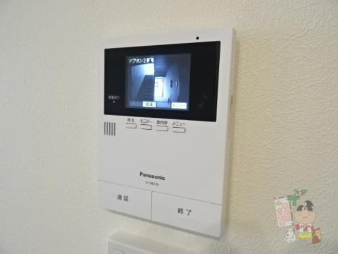 クレストヴェールⅠのセキュリティ|カメラ付インターホン