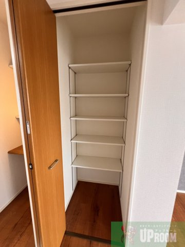 ファミール柏原の収納
