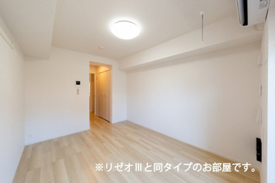 【内装】 | ヒカルサ枚方村野 | 内装は落ち着いています