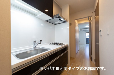 【キッチン】 | ヒカルサ枚方村野 | コンパクトなキッチンで掃除もラクラク