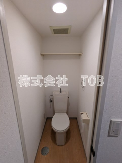 【トイレ】 | コーボック国領 | ※クリーニング中の撮影※