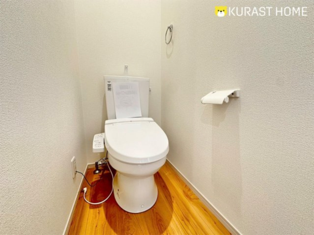 京都市西京区大原野紅葉町　新築戸建のトイレ|2階トイレ