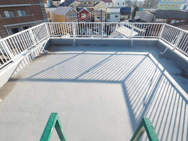 片倉１丁目戸建のバルコニー