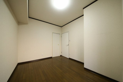 【洋室】 | パレドール久喜Ⅲ | 明るい洋室です