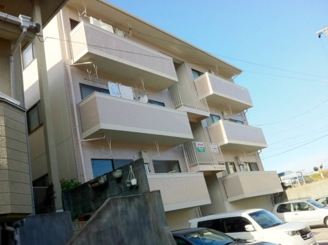 サンハイツの外観