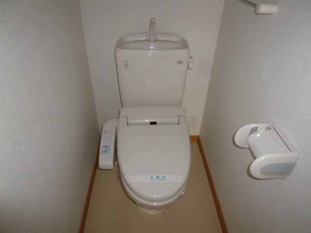 倉敷市福田町古新田のアパートのトイレ|温水洗浄便座