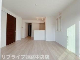 【居間・リビング】 | Wing　Court B