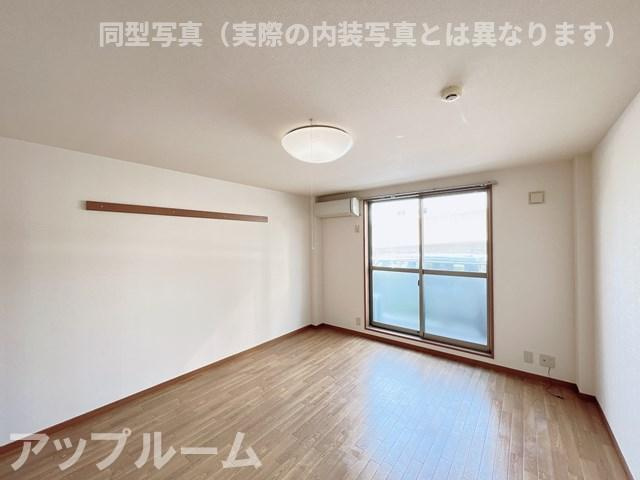 サニーダブルの居間・リビング