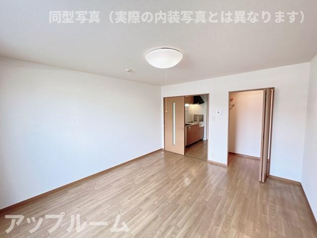 サニーダブルの居間・リビング