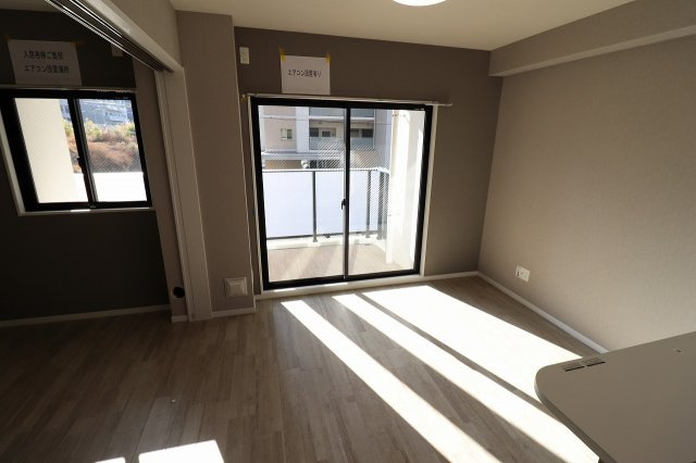【居間・リビング】 | グランステディ城東中央