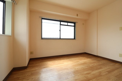 【寝室】 | マカハイースト