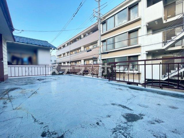 豊新1 中古戸建のバルコニー|お洗濯にも便利なバルコニー付き