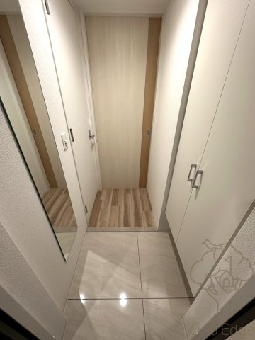 セレニテフラン新大阪の玄関