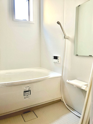 【浴室】 | 盆栽町 | お風呂です