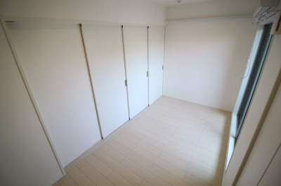 【寝室】 | ボヌール御蔵通