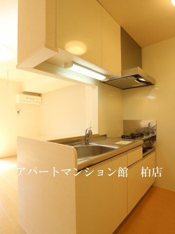 ボナール酒井根Ⅰ号棟の玄関