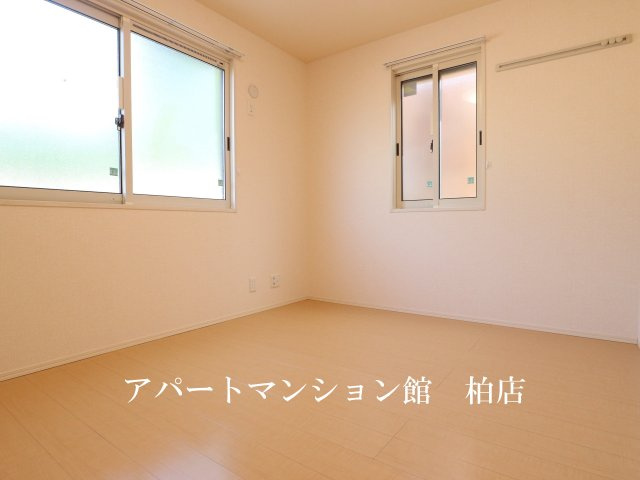 ボナール酒井根Ⅰ号棟の収納