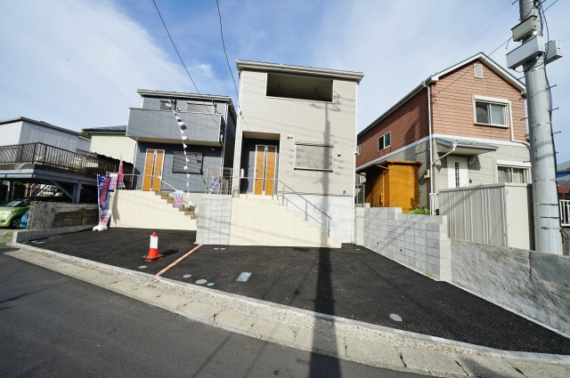 【横浜市旭区上白根町897-5全2棟新築戸建て】★仲介手数料無料★（四季の森小学校・上白根北中学校）の外観