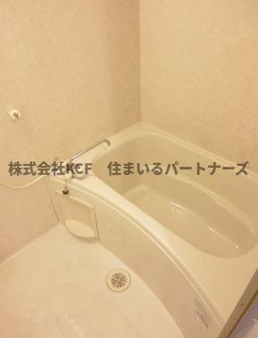 ブリックタウン壱弐参番館の浴室|コンパクトで使いやすいお風呂です