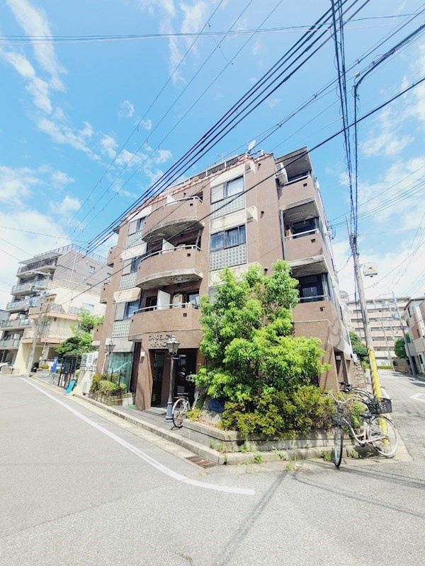 ダンディライオン西宮Ⅱの外観