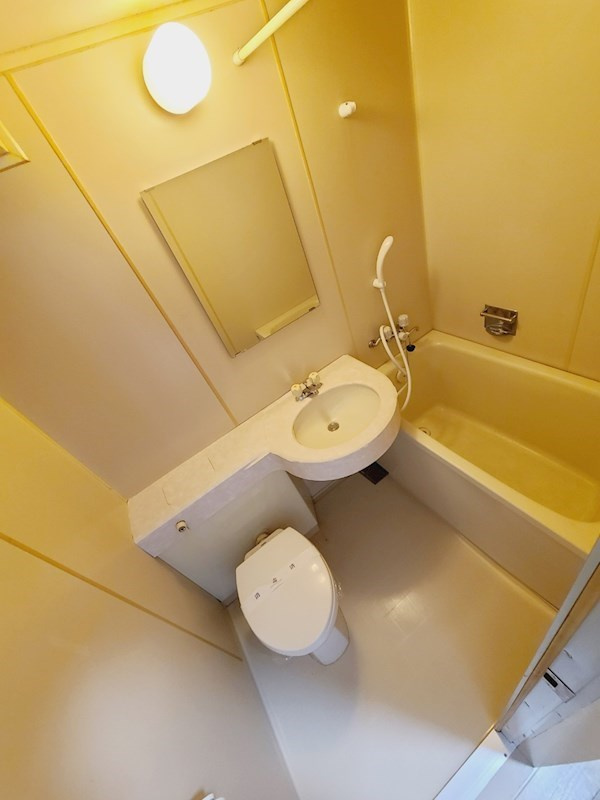 ダンディライオン西宮Ⅱの浴室