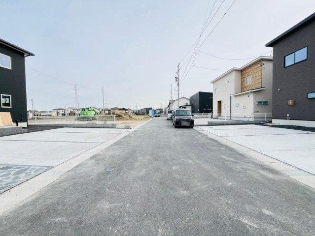 戸建　安八郡安八町南今ケ渕第１　全12区画分譲の前面道路含む現地写真|■前面道路　■ヤマダ不動産　株式会社リライフ　大垣店　■夢のマイホーム購入をフルサポートします！