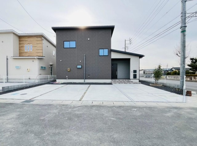 戸建　安八郡安八町南今ケ渕第１　全12区画分譲の前面道路含む現地写真|■前面道路　
■ヤマダ不動産　株式会社リライフ　大垣店