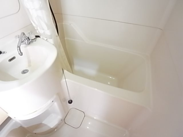 ダイアパレス新神戸の浴室