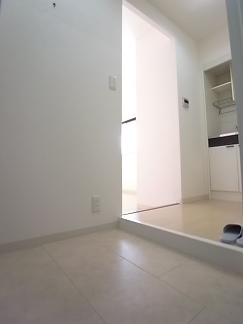 ダイアパレス新神戸の玄関