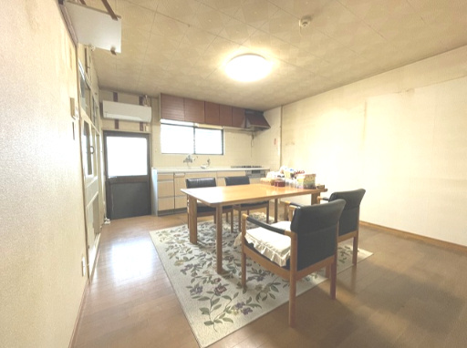 三木町平木　戸建のキッチン
