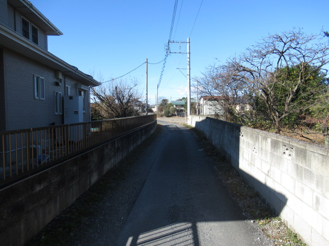 【前面道路含む現地写真】 | 熊谷市小曽根 550万 土地