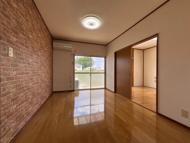 ストリートの居間・リビング