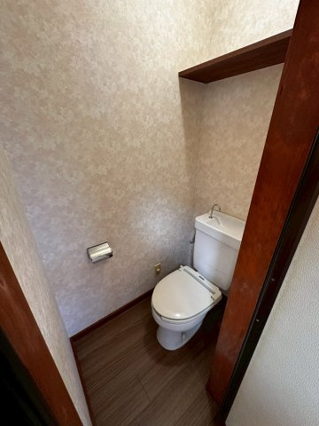 ストリートのトイレ