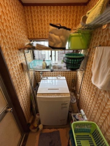 【価格改定】乙訓郡大山崎円明寺脇山の脱衣所|脱衣室に洗濯機置き場がございます。