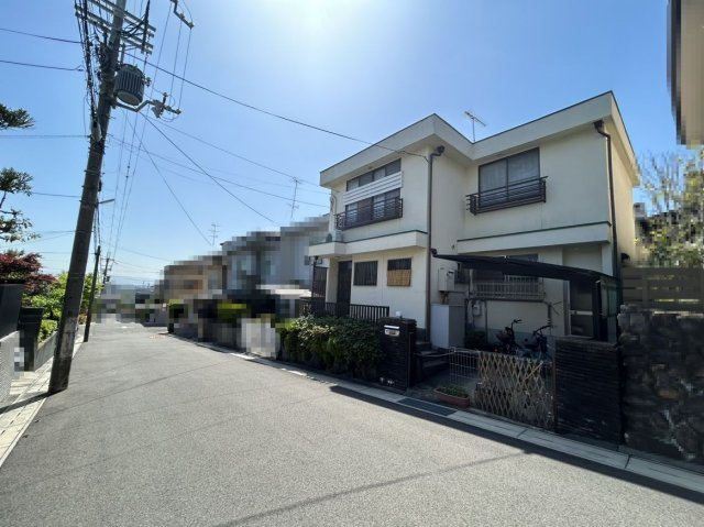 【価格改定】乙訓郡大山崎円明寺脇山の前面道路含む現地写真|スーパー・コンビニ徒歩圏内にあり、生活に便利！自然あふれる閑静な住宅地です。