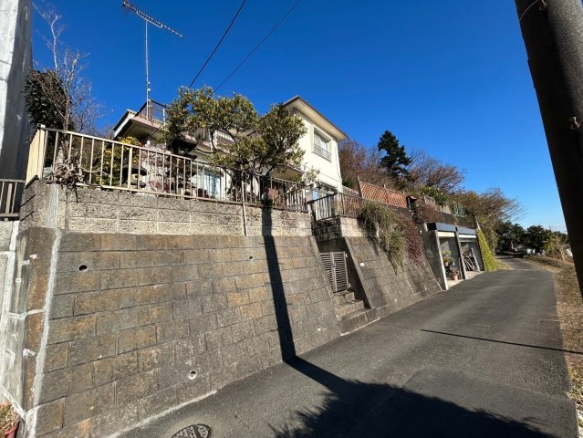 あきる野市伊奈　中古戸建　☆展望良好☆の前面道路含む現地写真