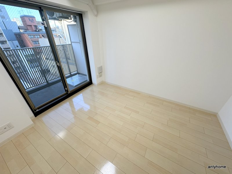 アーデンタワー本町イースト　仲介手数料無料の寝室