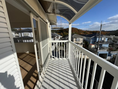 【バルコニー】 | 惣山町４丁目　中古戸建 | 南向きバルコニーで陽当り・通風良好です。