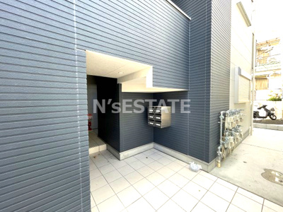 【エントランス】 | フェンネル長田